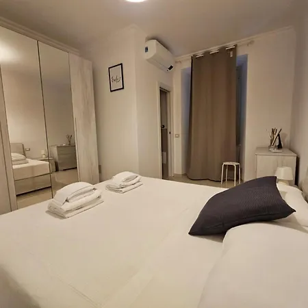 Be Your - Stendardi's House Apartman *