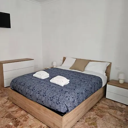 Be Your - Stendardi's House Apartman *
