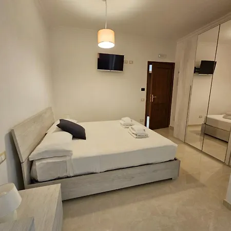 Be Your - Stendardi's House Apartman *