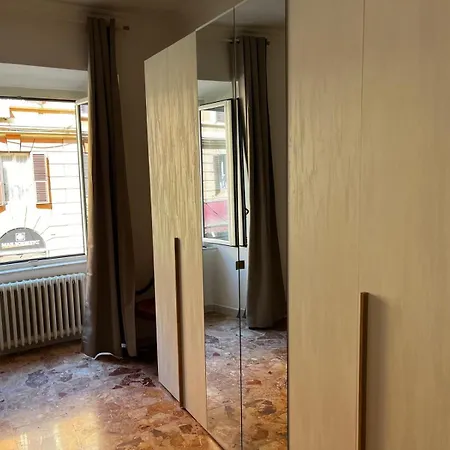 Be Your - Stendardi's House روما